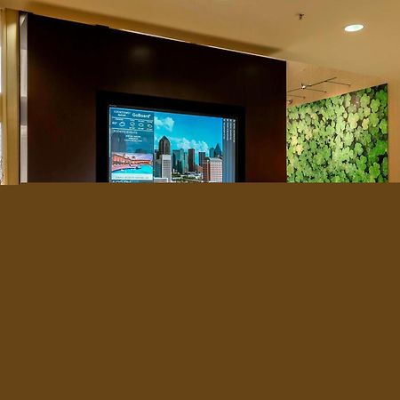 Courtyard By Marriott Dallas Луисвил Екстериор снимка