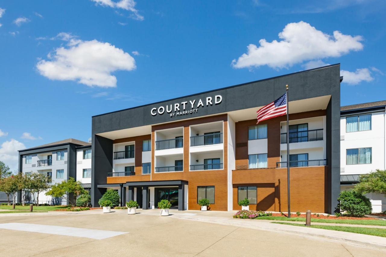 Courtyard By Marriott Dallas Луисвил Екстериор снимка