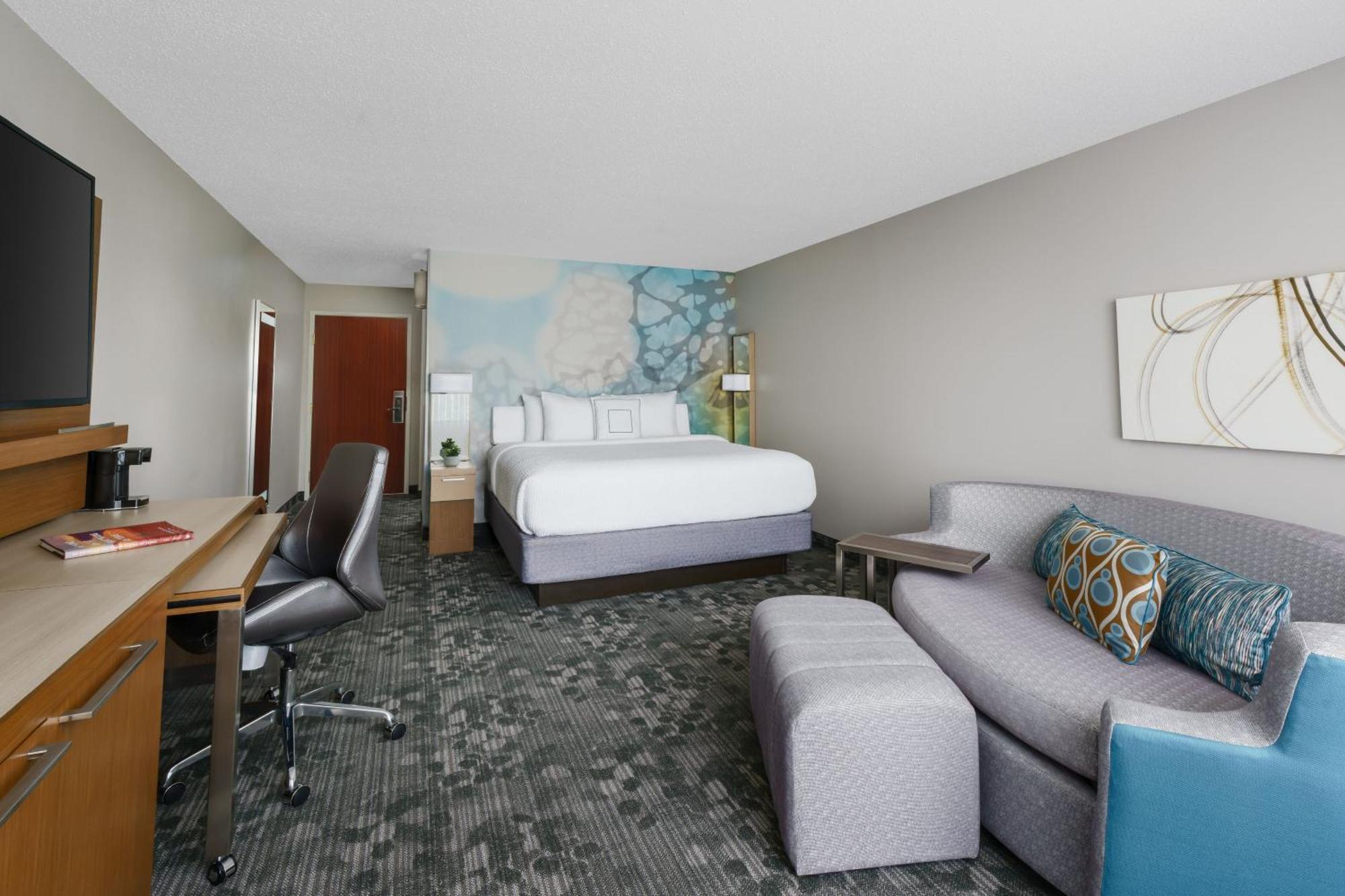 Courtyard By Marriott Dallas Луисвил Екстериор снимка